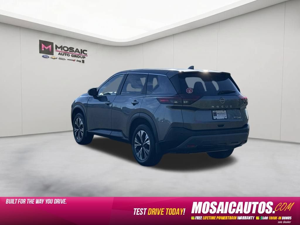 Used 2023 Nissan Rogue SV AWD/4WD image 5