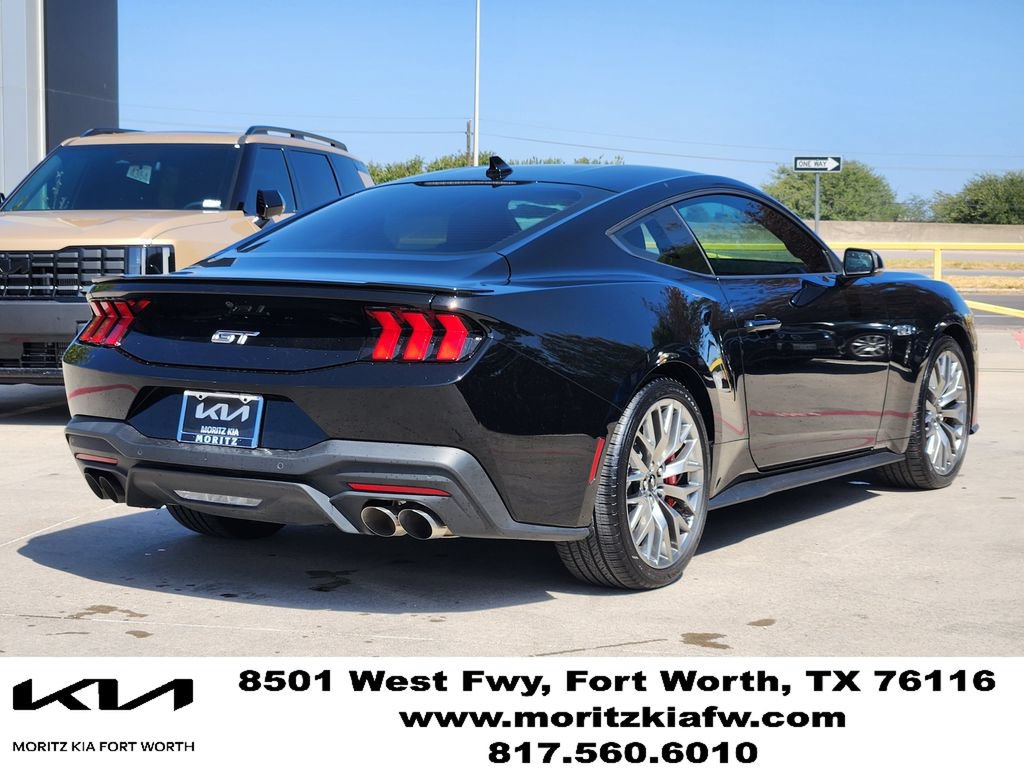 Used 2024 Ford Mustang GT Premium RWD image 4
