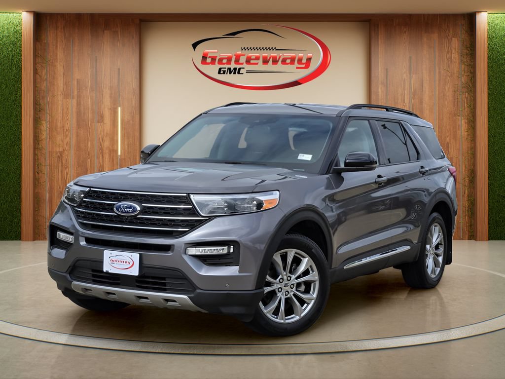 Used 2024 Ford Explorer XLT w/ Equipment Group 202A AWD/4WD image 1