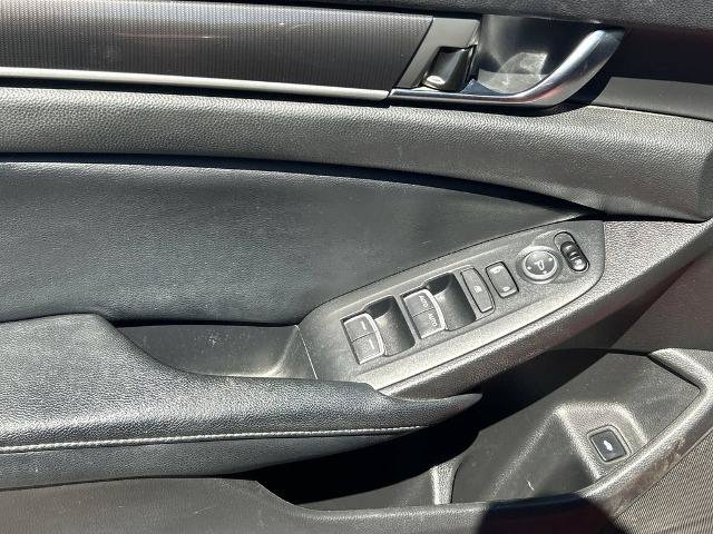 Used 2018 Honda Accord Sport image 16