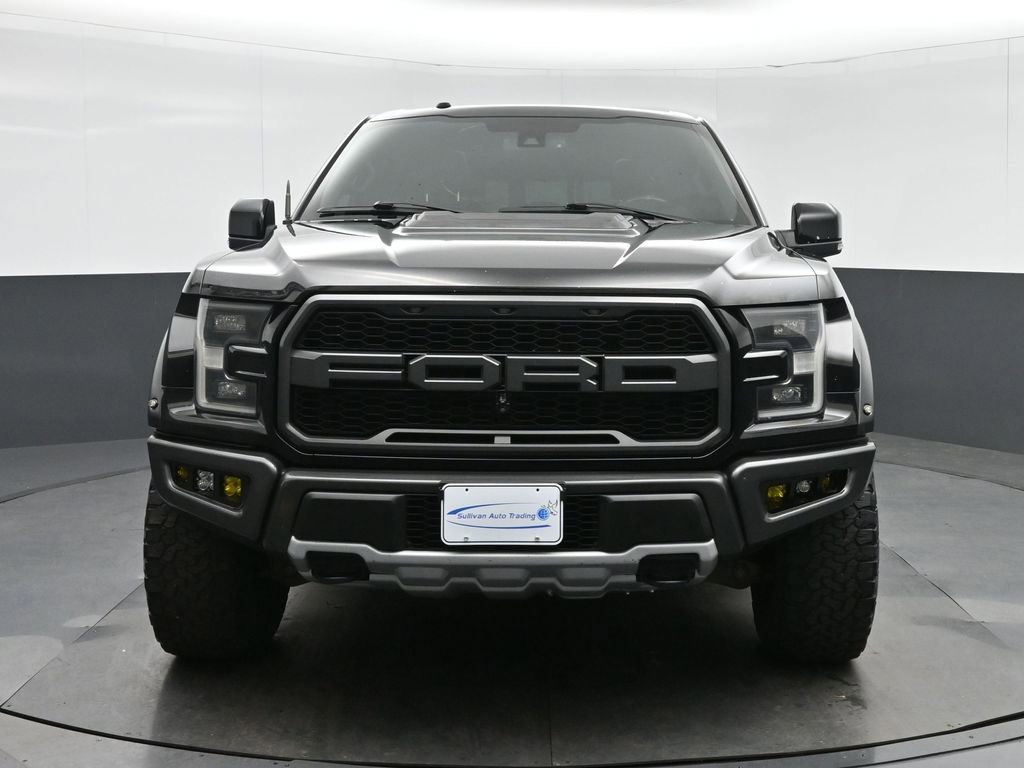 Used 2018 Ford F150 Raptor w/ Equipment Group 802A Luxury image 2