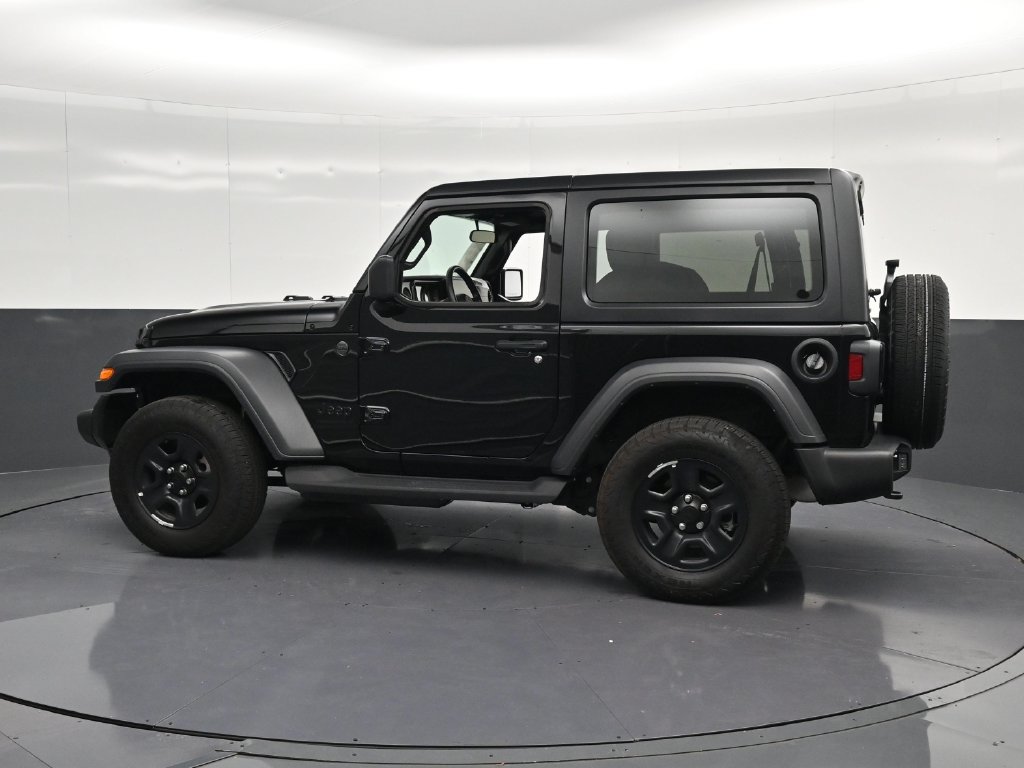 Used 2026 Jeep Wrangler Sport AWD/4WD image 8