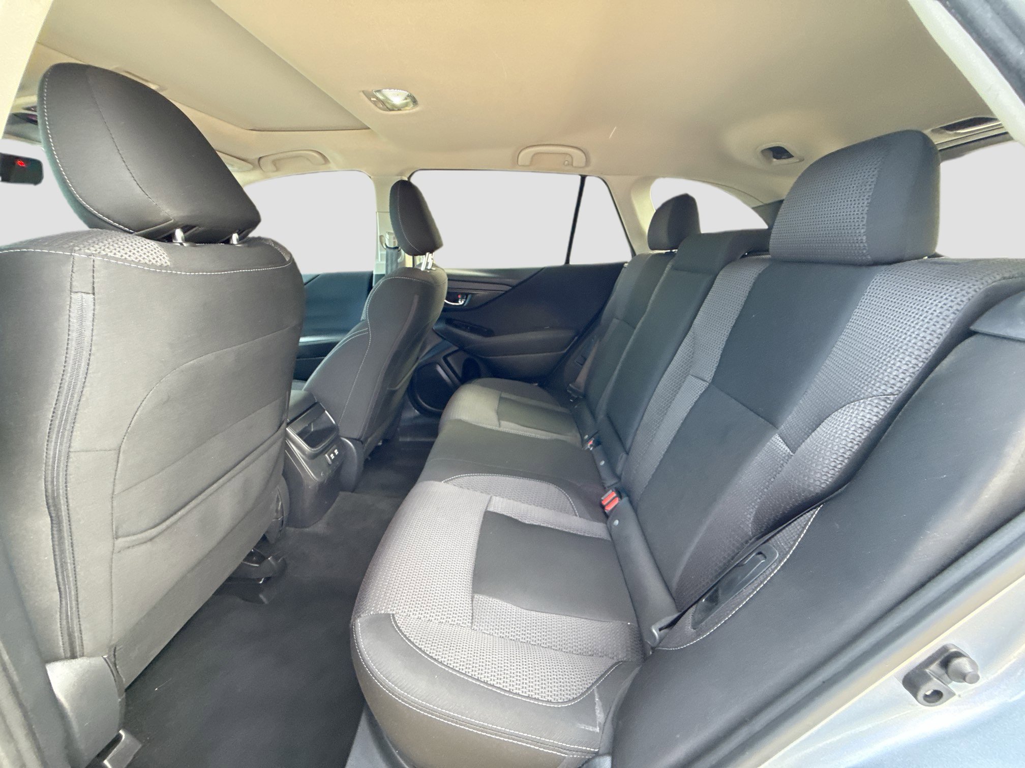 Used 2020 Subaru Outback Premium image 21