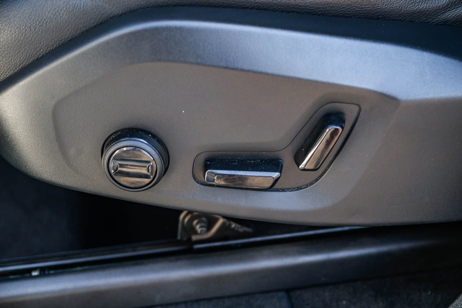 Used 2023 Volvo XC90 B5 Core image 23