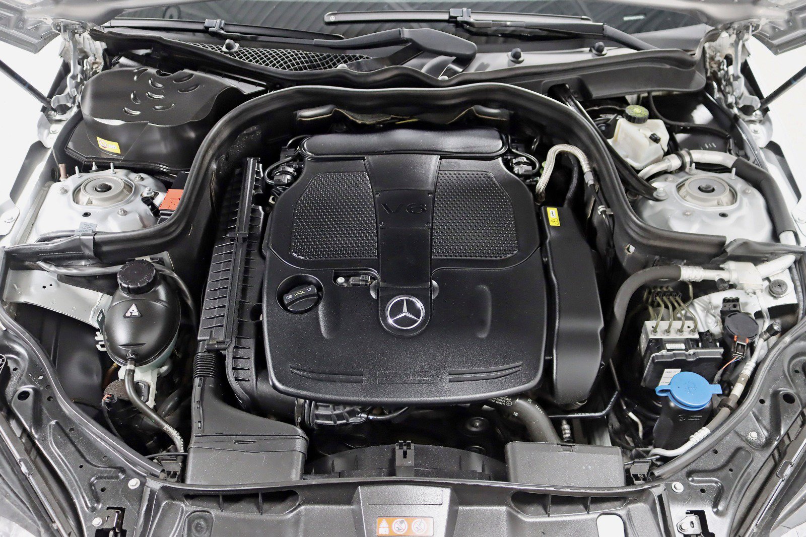 Used 2013 Mercedes-Benz E 350 4MATIC Wagon image 39