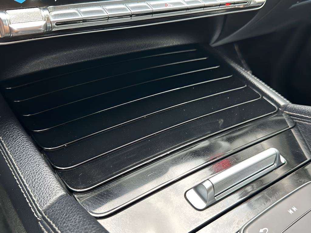 Used 2020 Mercedes-Benz GLE 450 4MATIC w/ Premium Package image 44