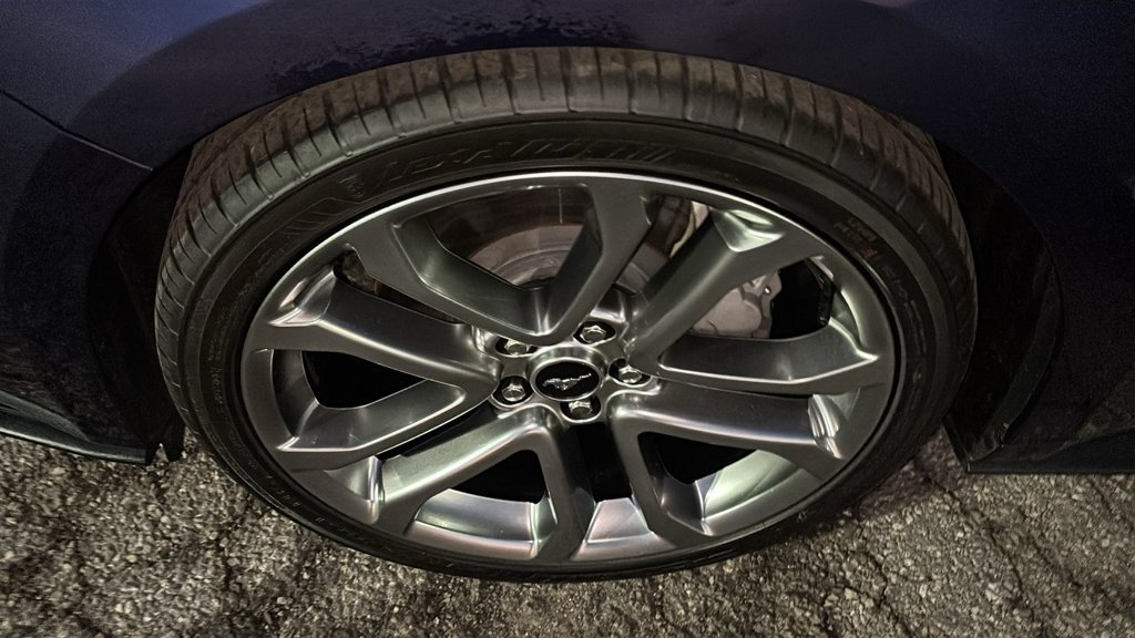 Used 2018 Ford Mustang GT Premium w/ Equipment Group 401A RWD image 35