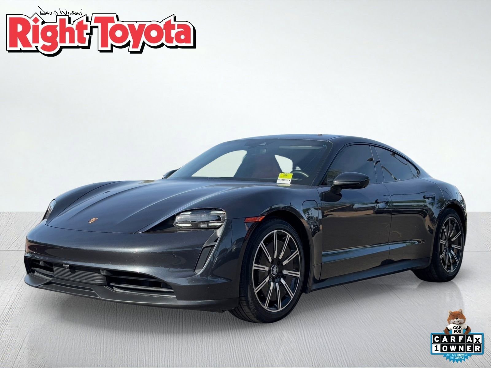 Used 2021 Porsche Taycan RWD image 1