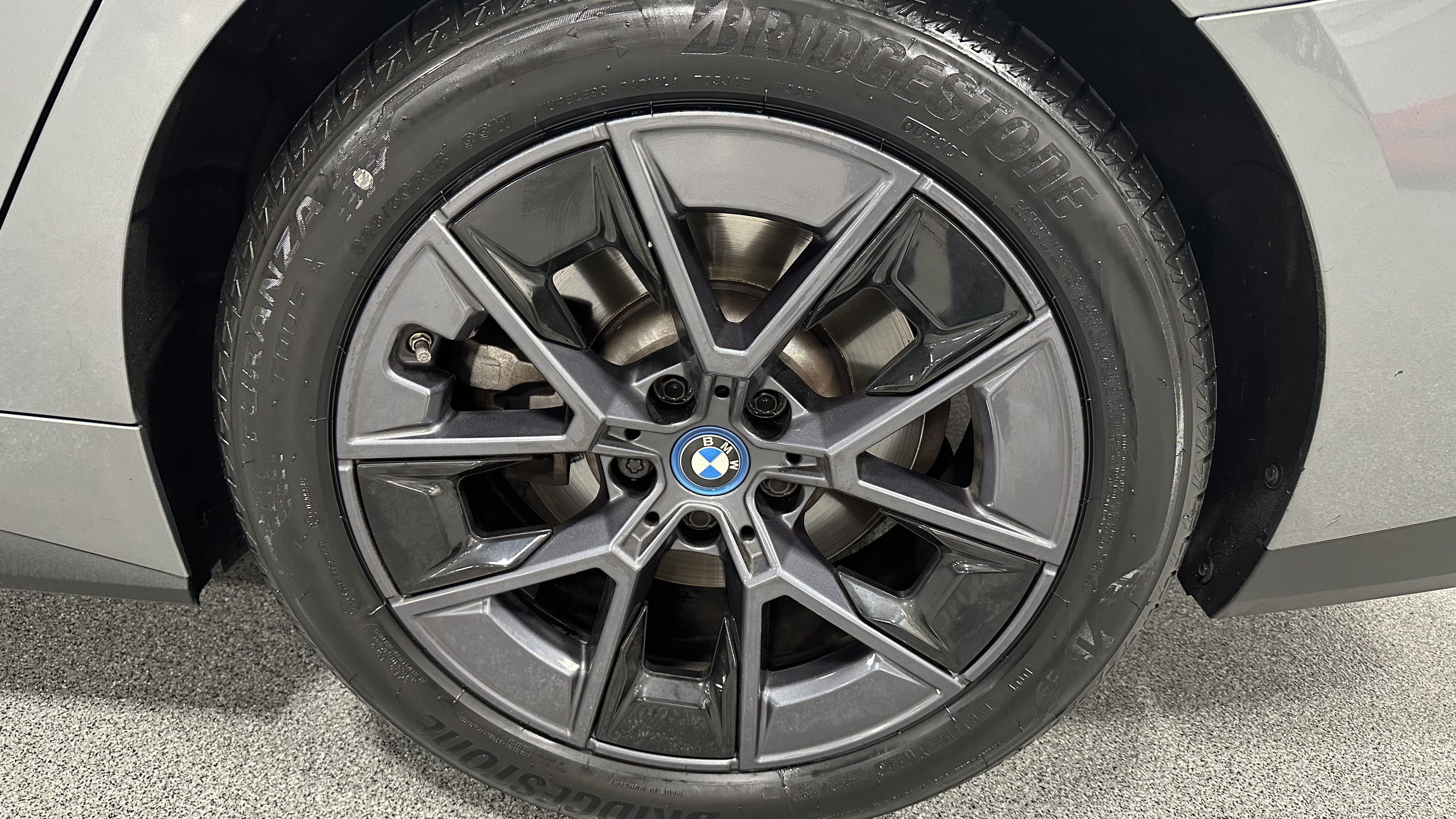 Certified 2023 BMW i4 eDrive35 RWD image 13