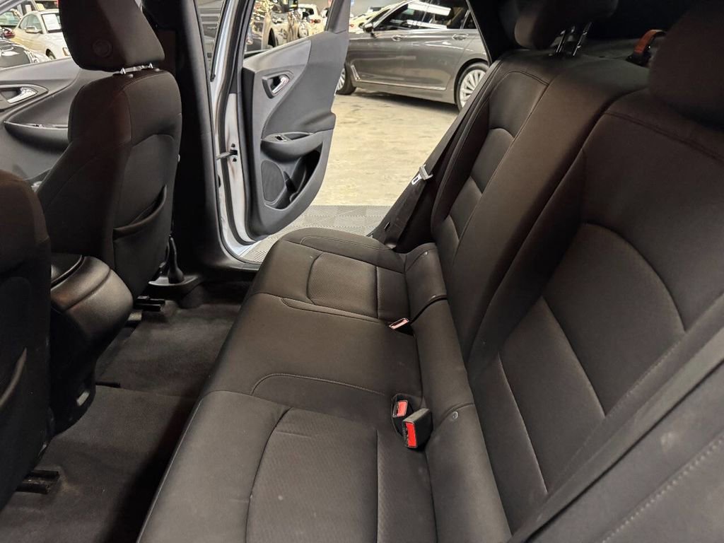 Used 2019 Chevrolet Malibu LS image 45
