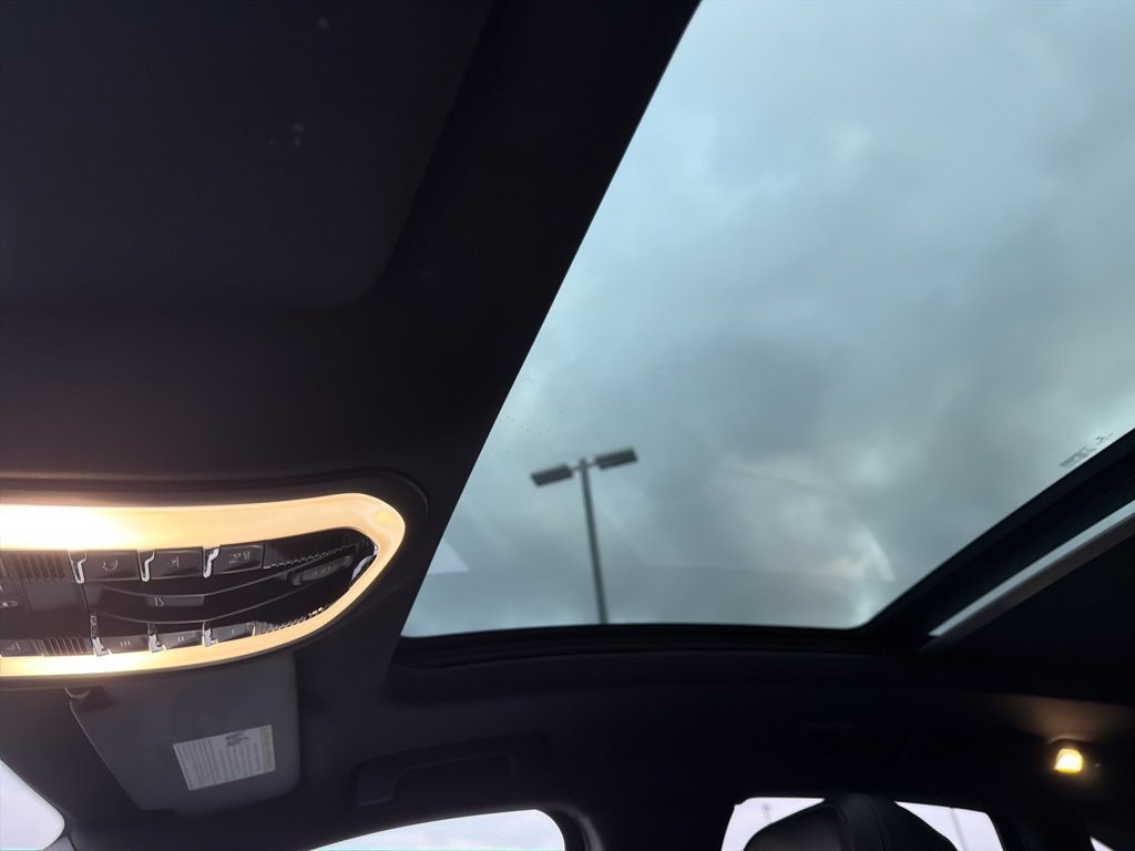 Used 2017 Porsche Macan S image 13