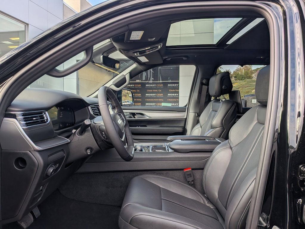 New 2026 Jeep Grand Wagoneer Limited image 11