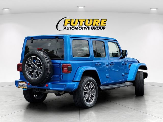 Used 2022 Jeep Wrangler Unlimited Sahara AWD/4WD image 7