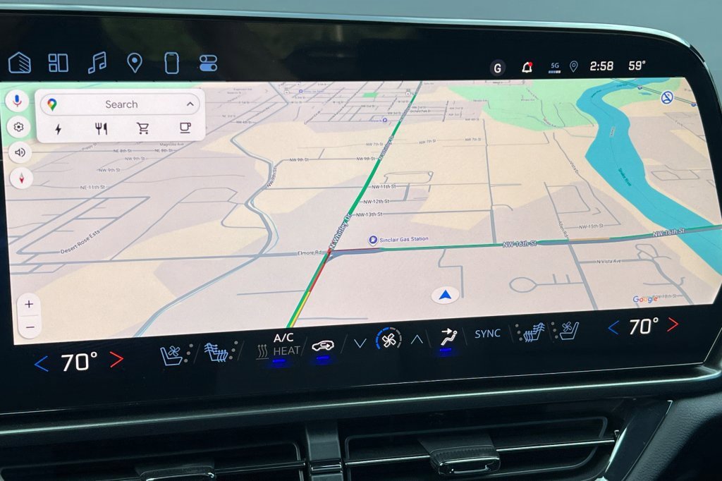 New 2025 Chevrolet Equinox EV RS image 16