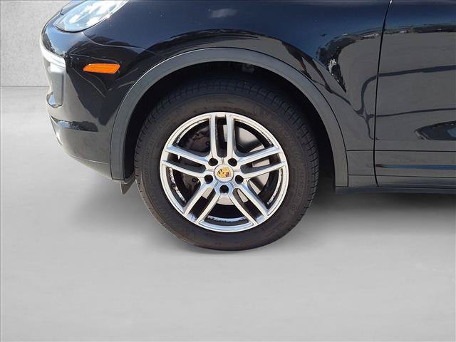 Used 2016 Porsche Cayenne AWD/4WD image 13