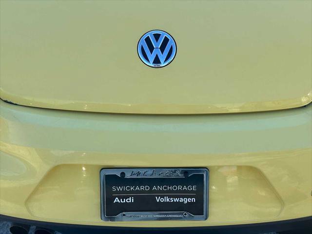Used 2013 Volkswagen Beetle 2.5 image 13