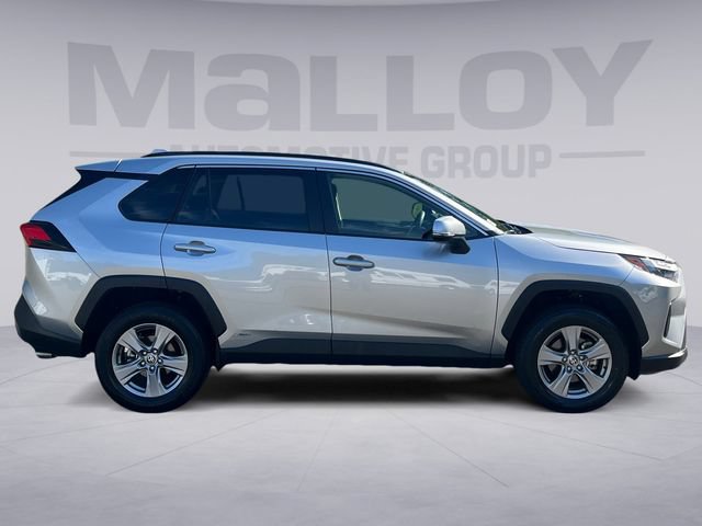Used 2025 Toyota RAV4 XLE AWD/4WD image 6