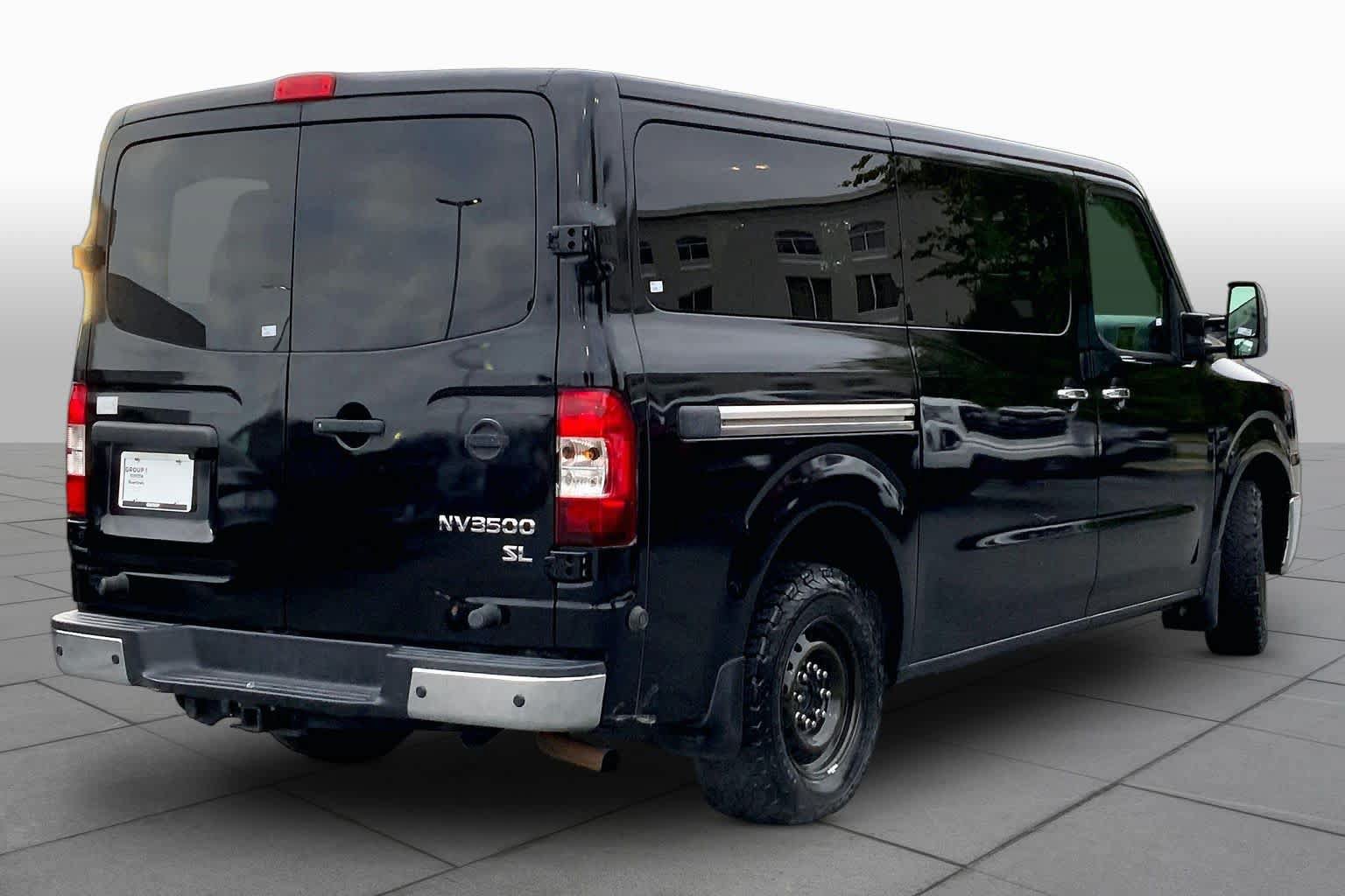 Used 2021 Nissan NV 3500 SL RWD image 12