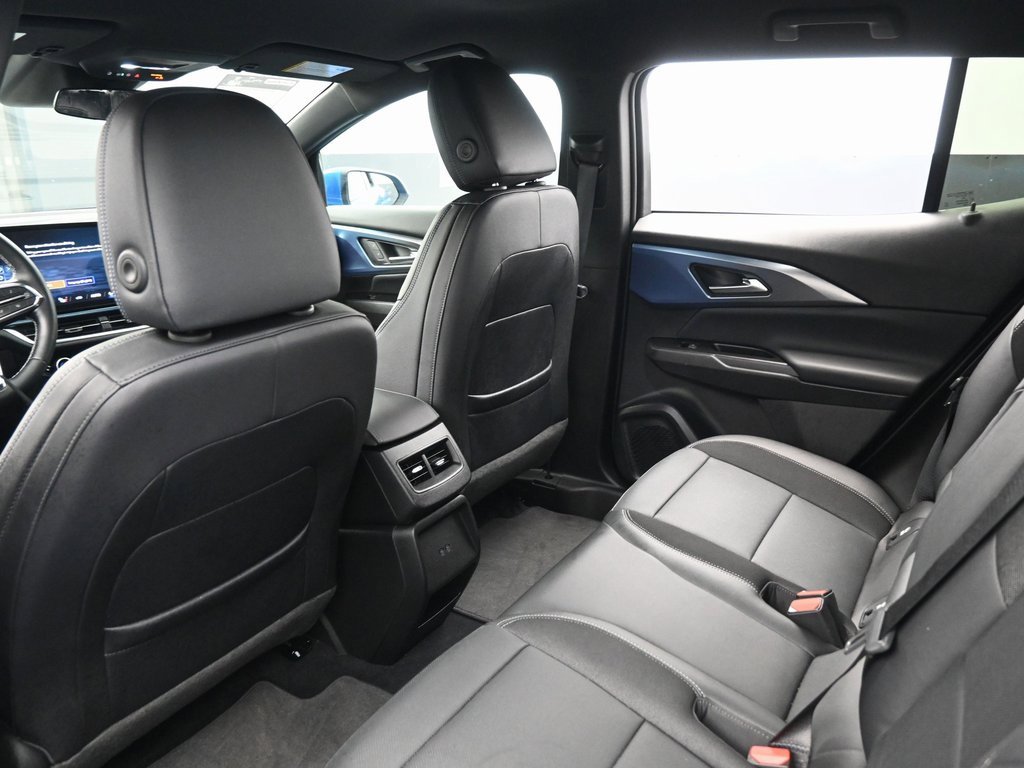 Used 2024 Chevrolet Equinox EV LT image 27