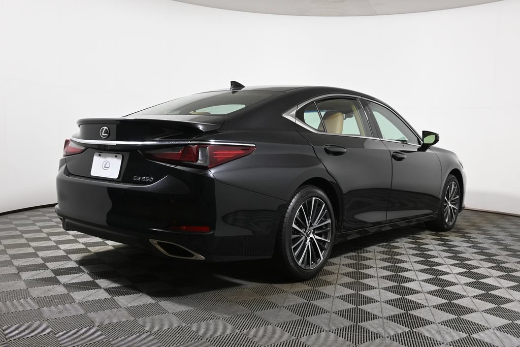 Used 2023 Lexus ES 350 w/ Premium Package FWD image 11