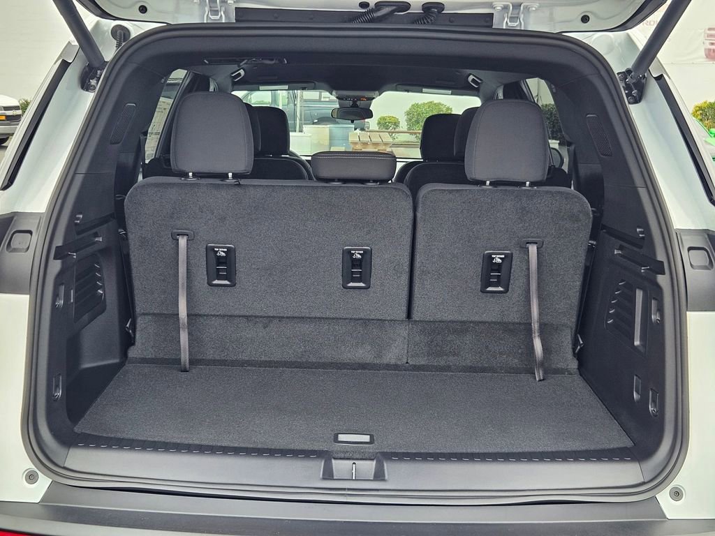 New 2026 Chevrolet Traverse LT image 26