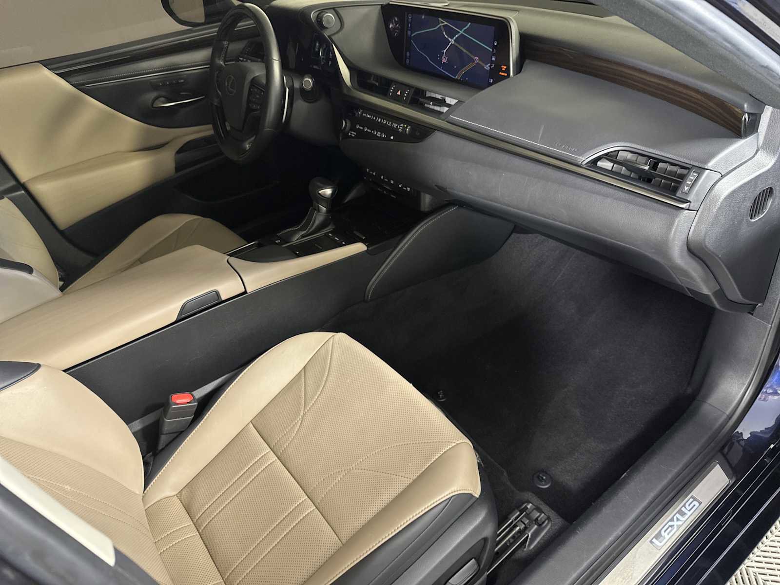 Used 2019 Lexus ES 350 w/ Accessory Package 2 image 26