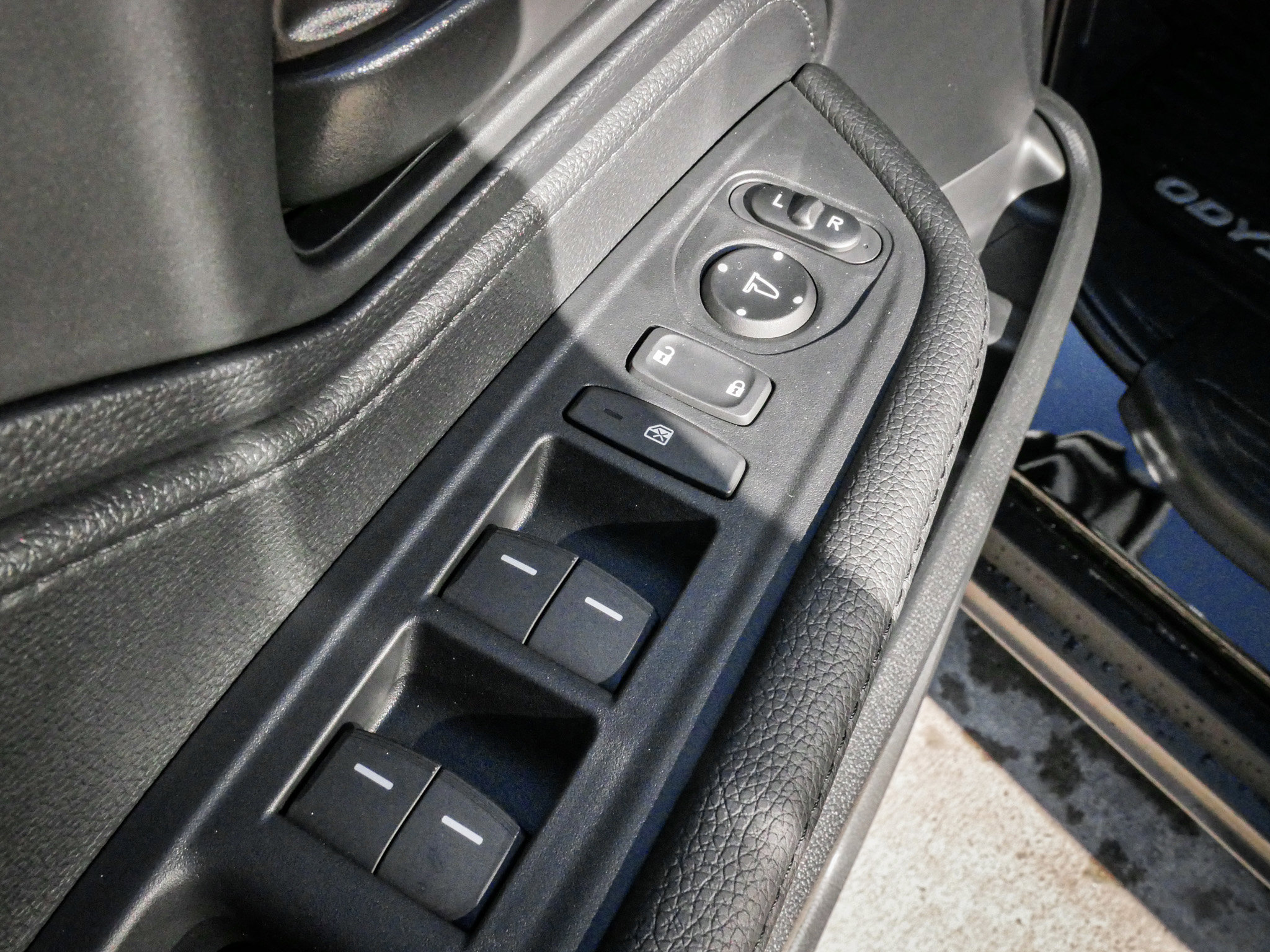 Used 2026 Honda Odyssey EX-L image 15