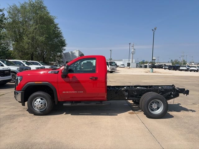 New 2026 GMC Sierra 3500 Pro w/ Convenience Package AWD/4WD image 3