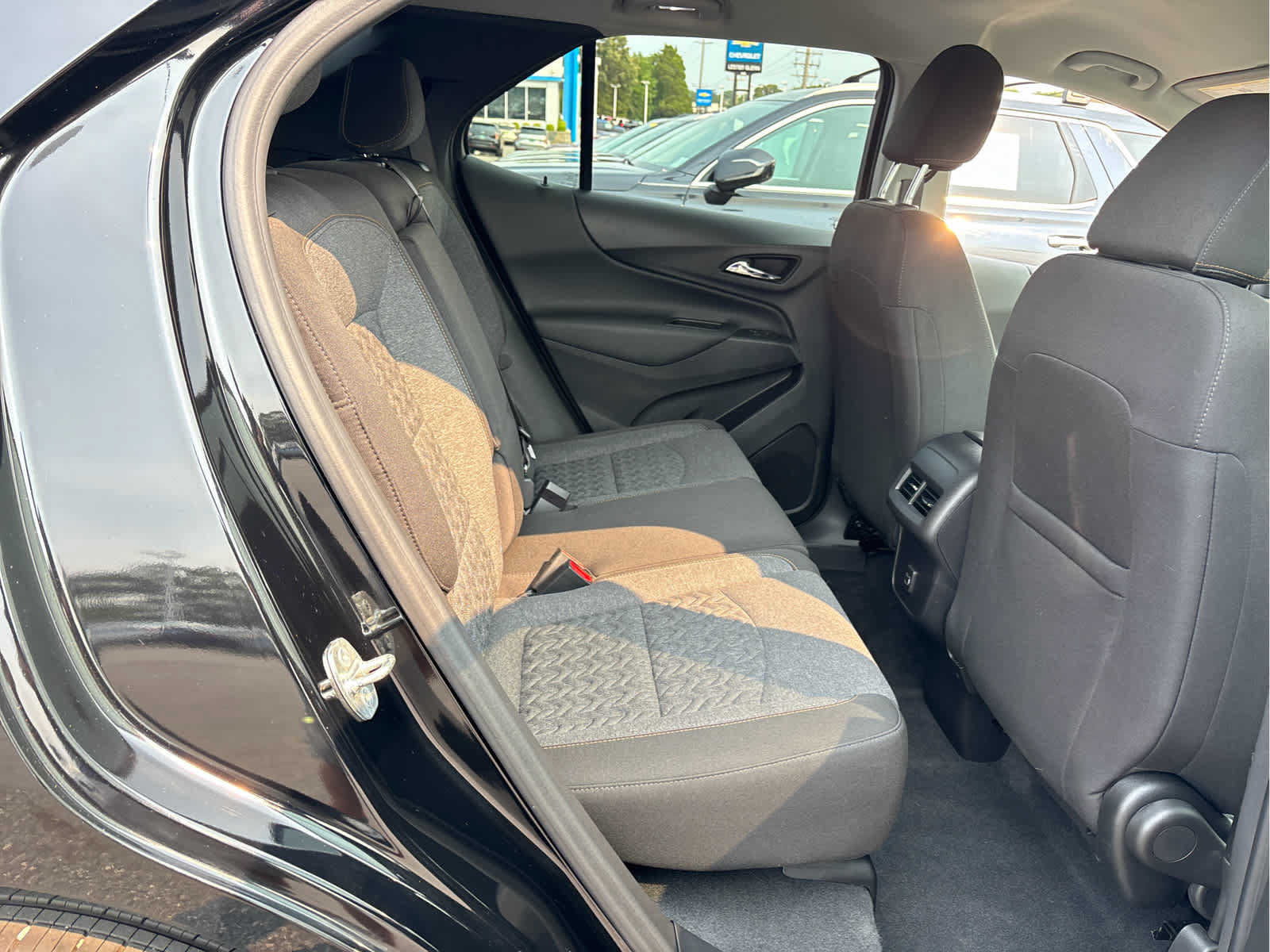 Certified 2024 Chevrolet Equinox LT w/ LPO, Floor Liner Package FWD image 25