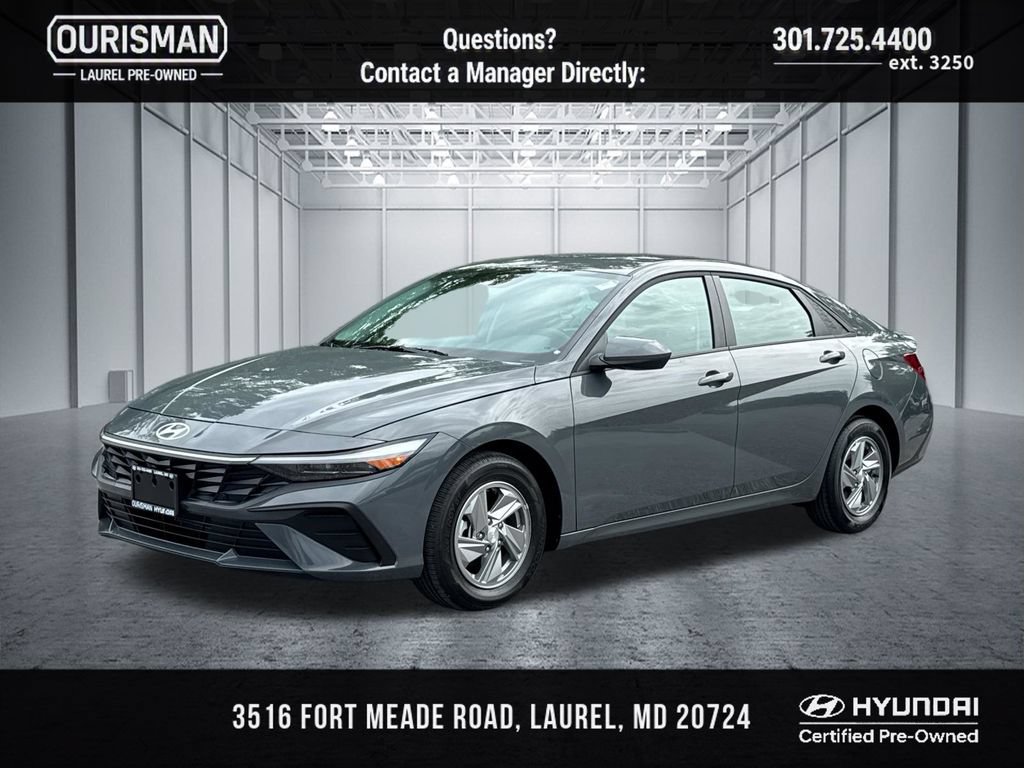 Certified 2026 Hyundai Elantra SE w/ Cargo Package FWD image 4