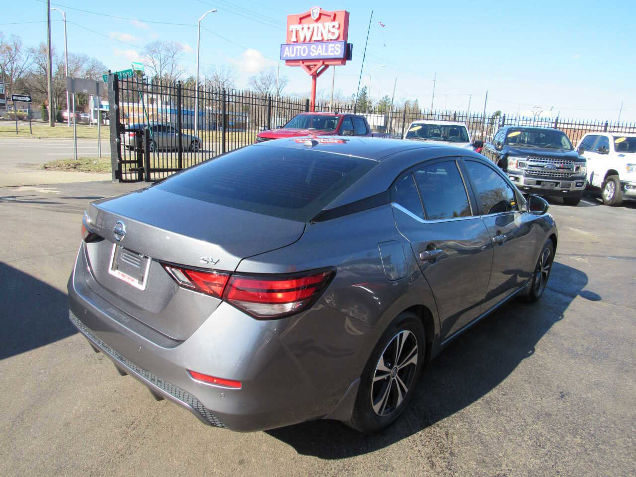 Used 2021 Nissan Sentra SV FWD image 5