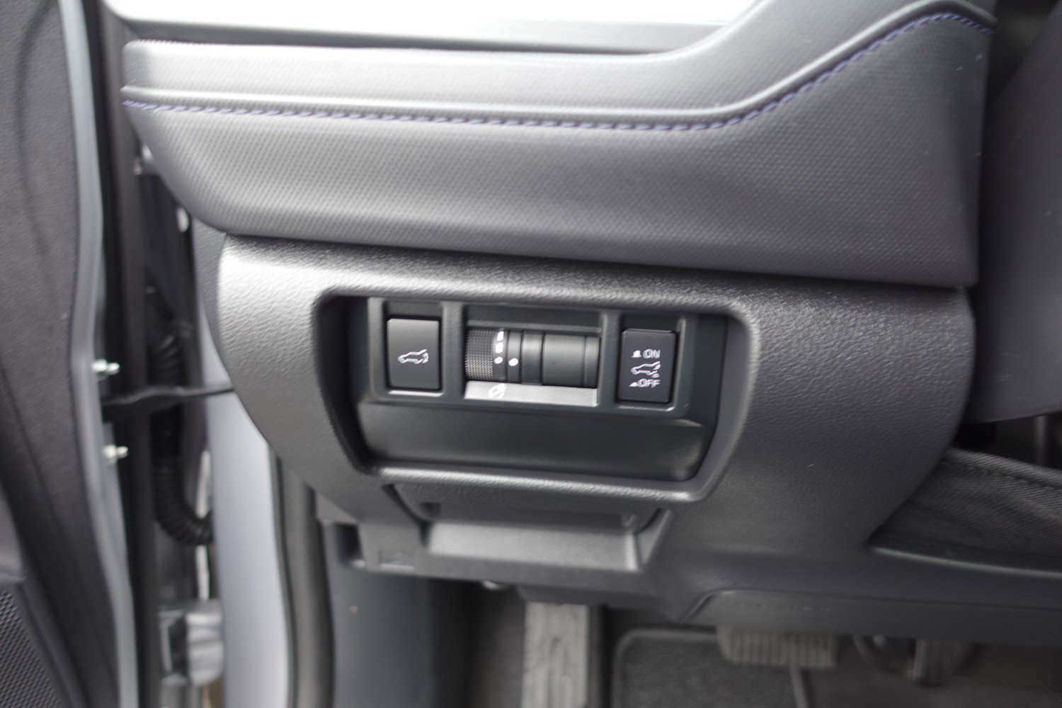 Certified 2025 Subaru Forester Limited image 13