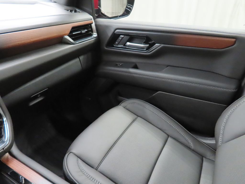 Used 2026 GMC Yukon Denali w/ Denali Reserve Package image 33