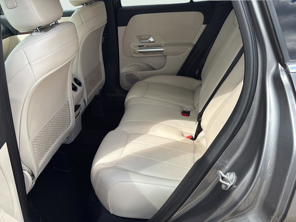 Used 2021 Mercedes-Benz GLA 250 4MATIC image 19