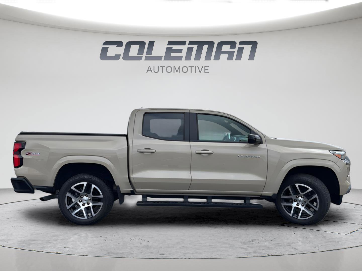 Used 2023 Chevrolet Colorado Z71 w/ Z71 Convenience Package 2 image 6