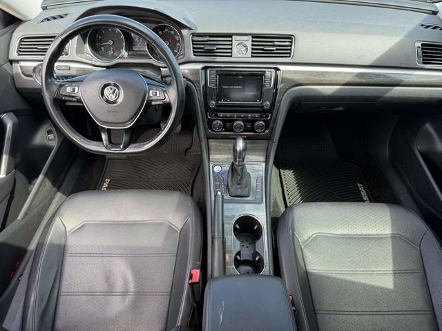 Used 2017 Volkswagen Passat 1.8T SE FWD image 18