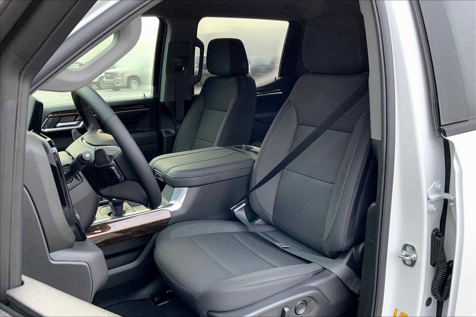 New 2025 GMC Sierra 1500 Elevation w/ Max Trailering Package image 9