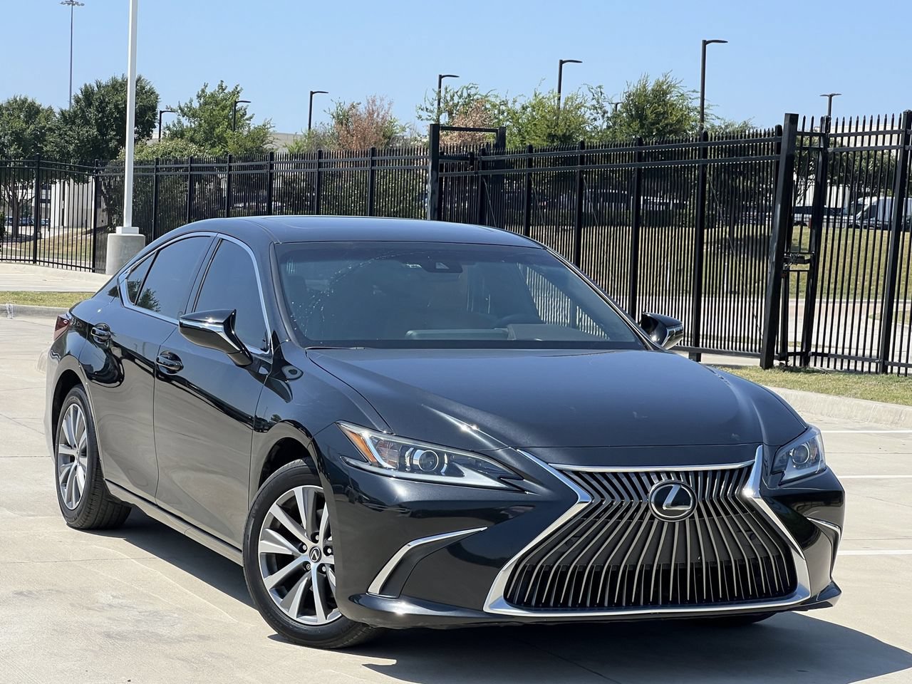Used 2021 Lexus ES 350 w/ Premium Package FWD image 1