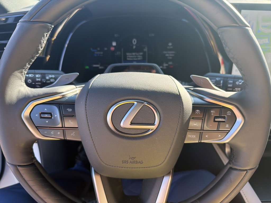 Used 2025 Lexus RX 350h image 18
