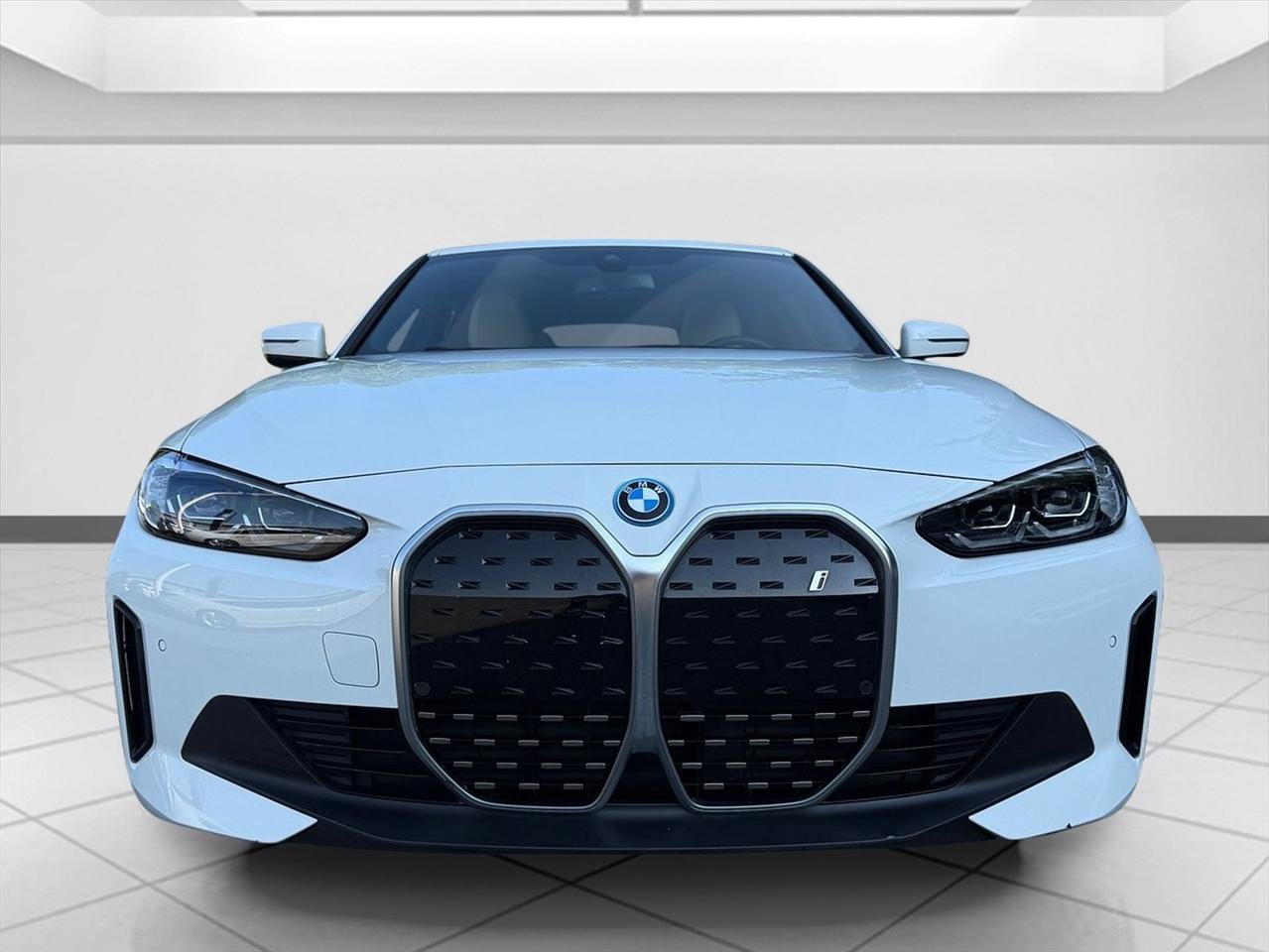 Used 2023 BMW i4 eDrive35 w/ Premium Package RWD image 7