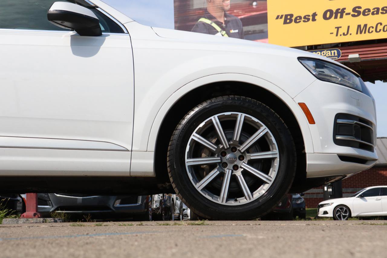 Used 2018 Audi Q7 3.0T Prestige AWD/4WD image 5