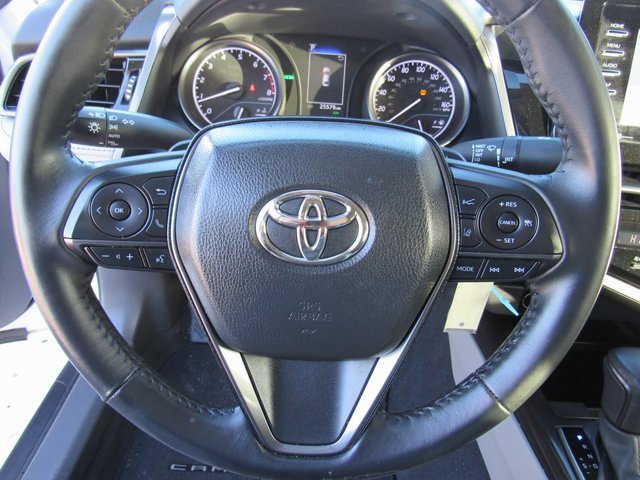 Used 2024 Toyota Camry SE image 17