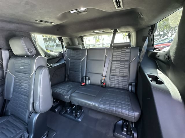 Certified 2023 Cadillac Escalade Sport Platinum w/ LPO, ONYX Package AWD/4WD image 33