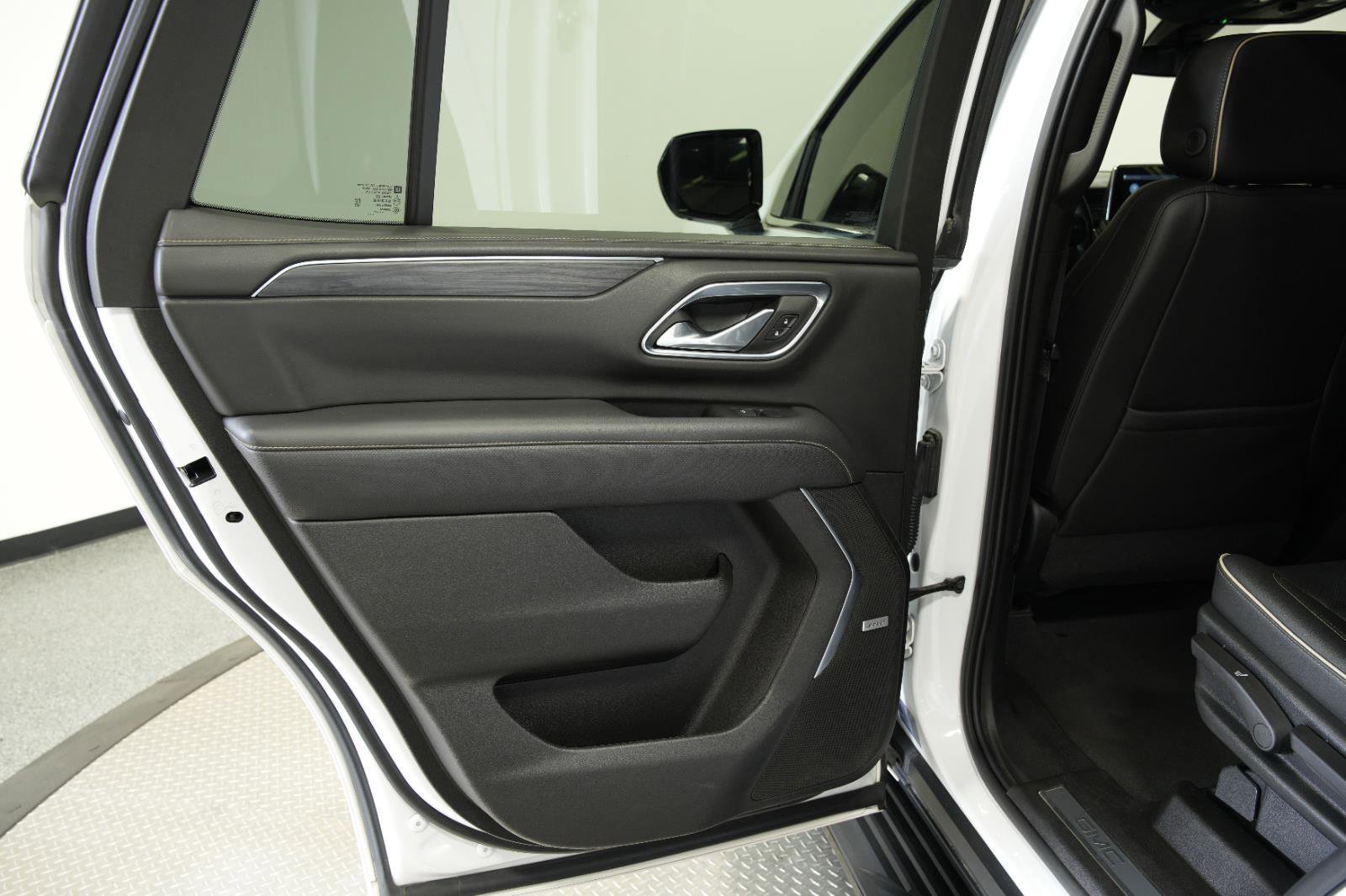 Used 2021 GMC Yukon SLT image 20