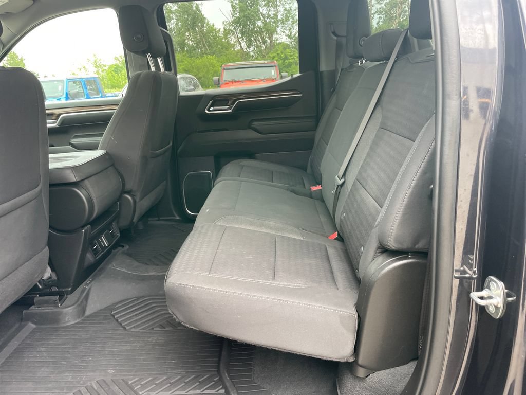 Used 2022 Chevrolet Silverado 1500 RST AWD/4WD image 27