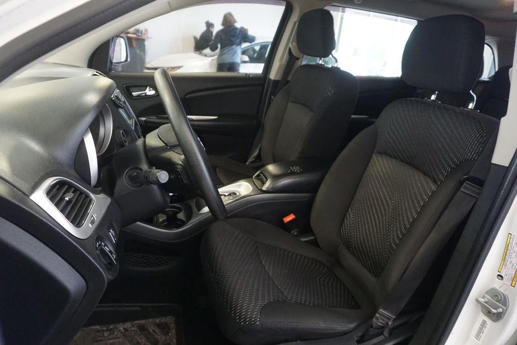 Used 2017 Dodge Journey SXT w/ Comfort/Convenience Group AWD/4WD image 13