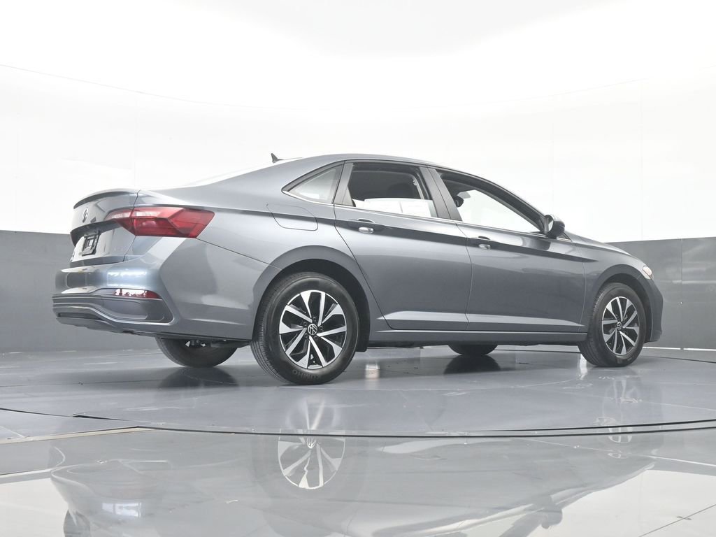 Used 2023 Volkswagen Jetta S image 59