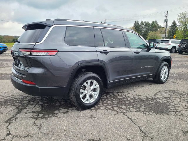 Used 2023 Jeep Grand Cherokee L Limited AWD/4WD image 6