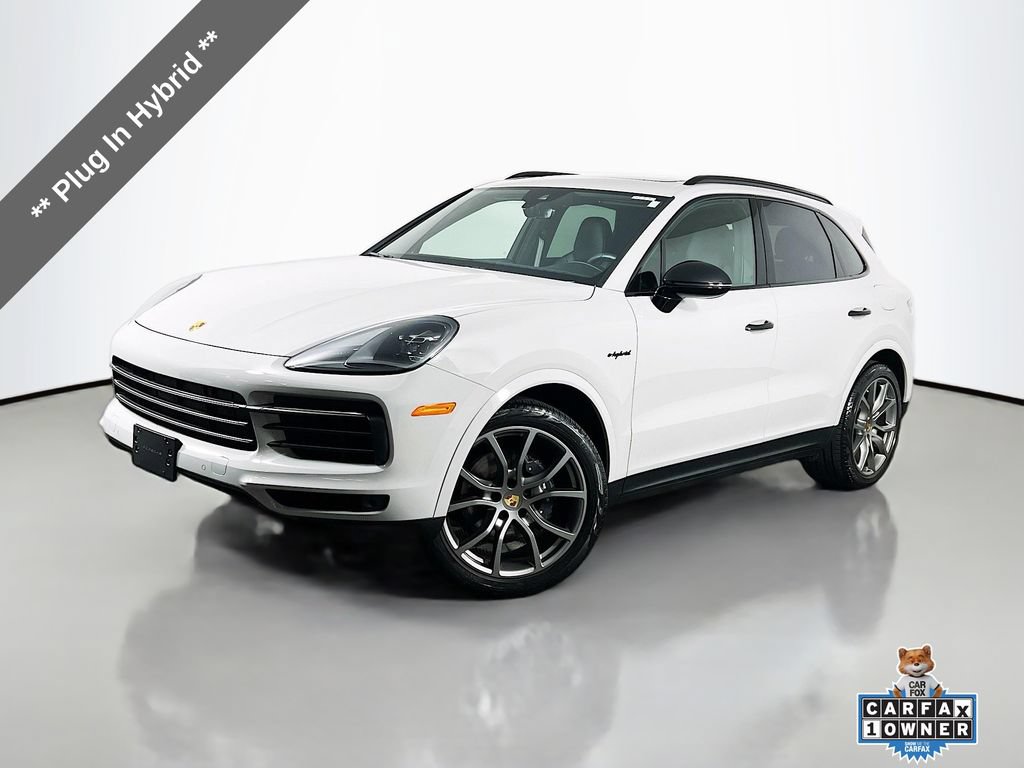 Used 2023 Porsche Cayenne AWD/4WD image 1