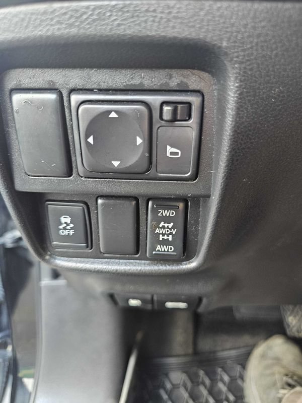 Used 2014 Nissan Juke SV AWD/4WD image 28